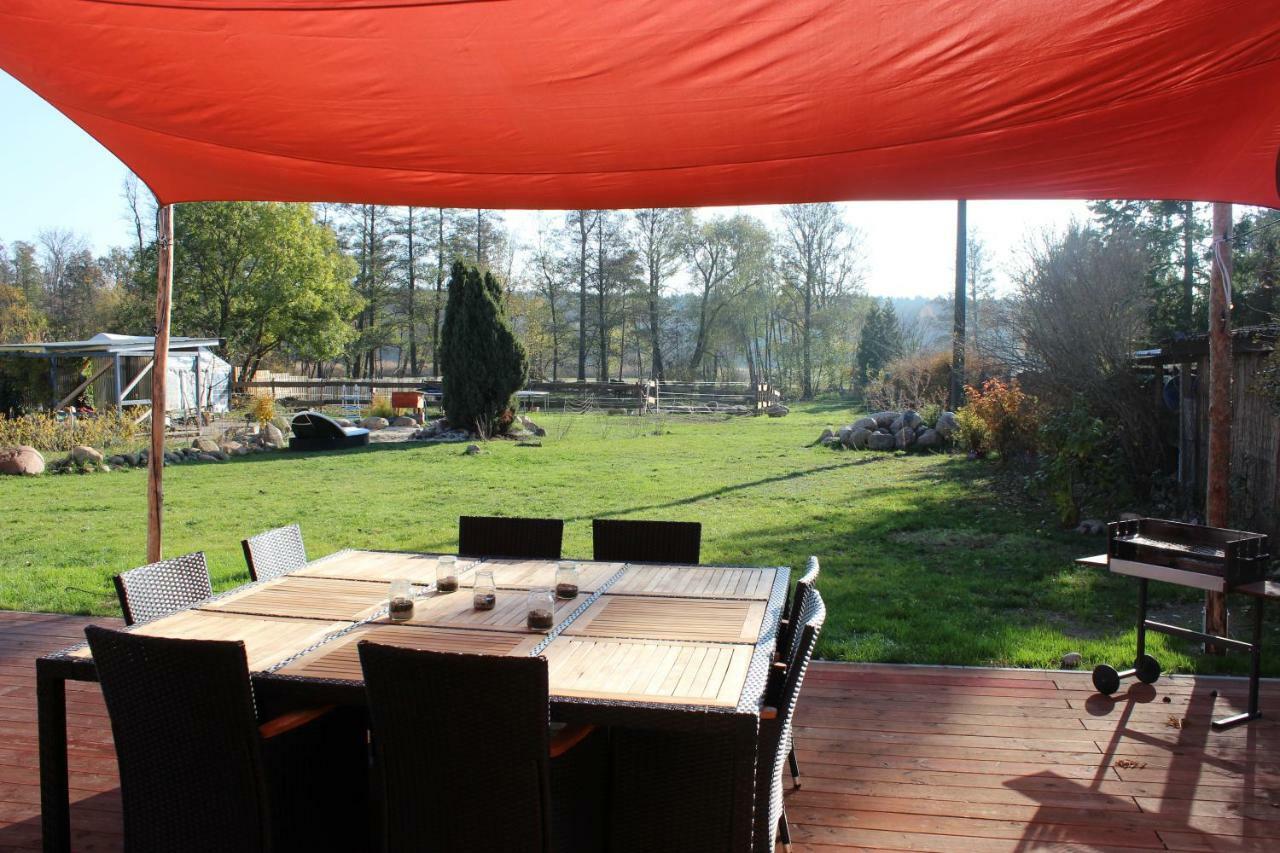 Hotel Kuckunniwi Tipidorf Tauche Esterno foto